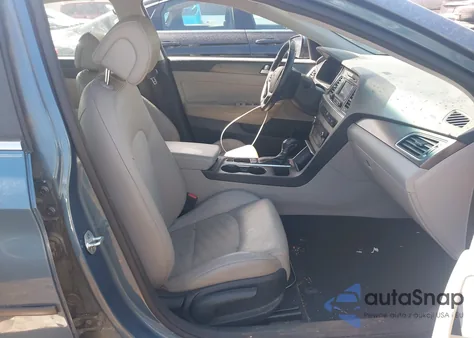 2015 Hyundai Sonata Sport z USA, uszkodzony, nr VIN 5NPE34AF1FH102152